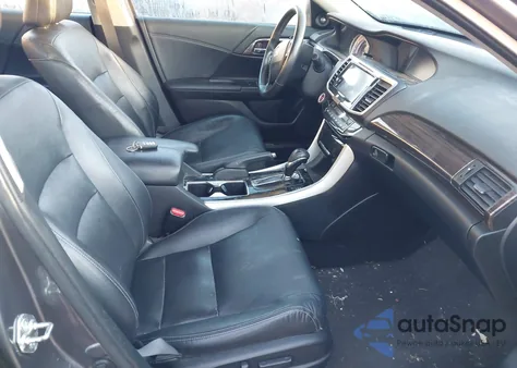 2017 Honda Accord Ex-L z USA, uszkodzony, nr VIN 1HGCR2F9XHA135420